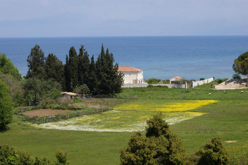 Villa Bouka Astrakeri Exterior photo